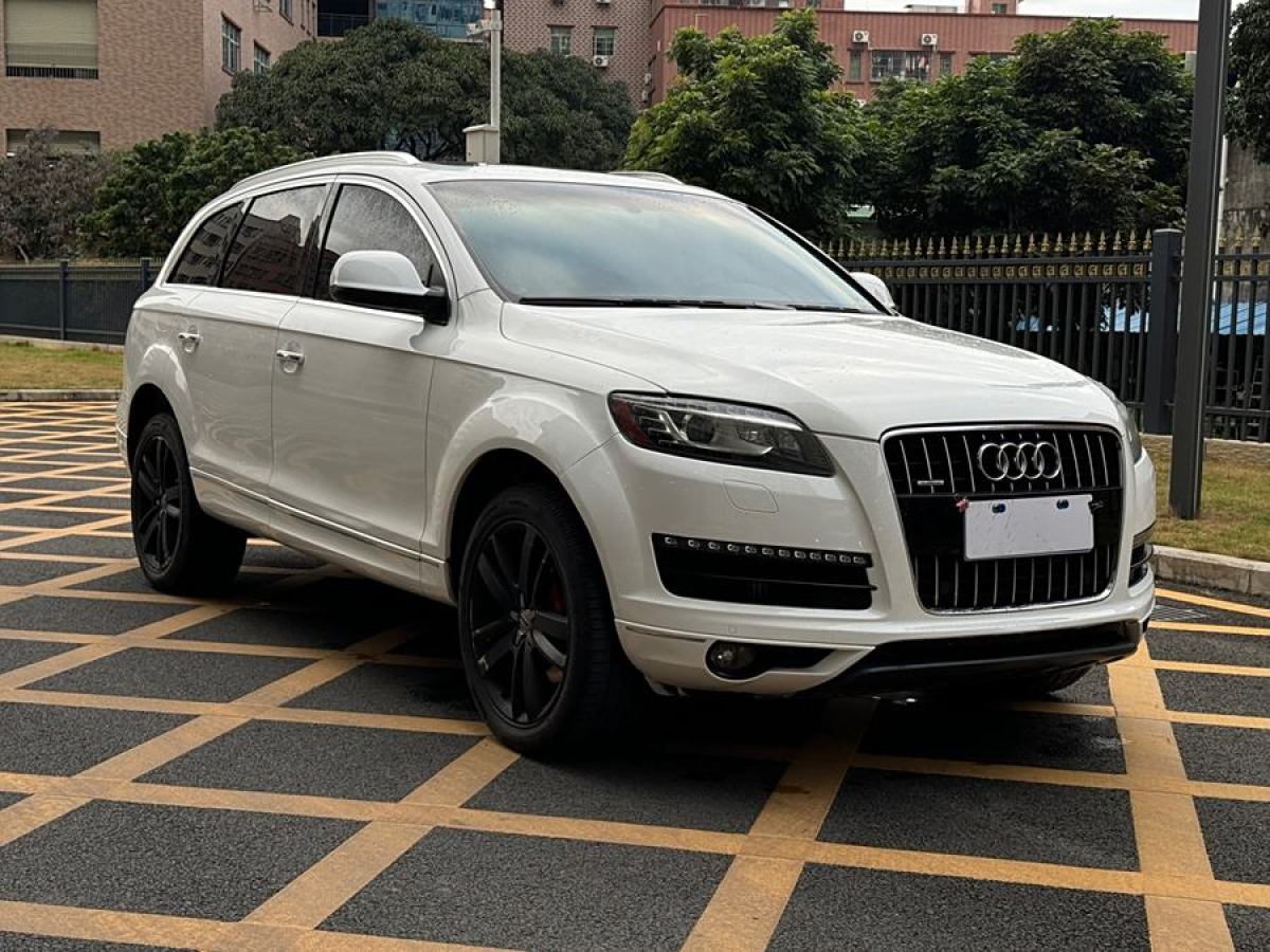 奧迪 奧迪Q7  2012款 3.0 TDI 領(lǐng)先型圖片