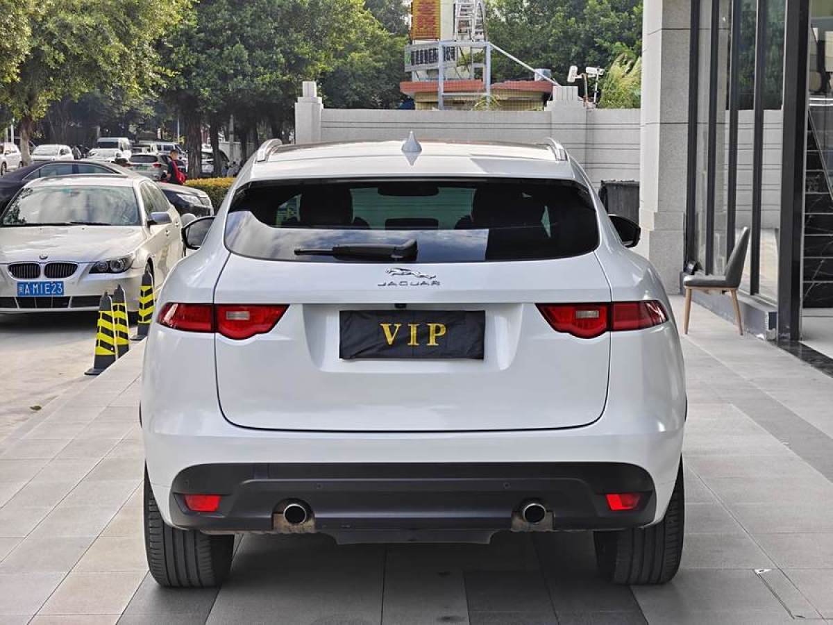 2016年11月捷豹 F-PACE  2016款 2.0T 兩驅(qū)R-Sport運(yùn)動(dòng)版