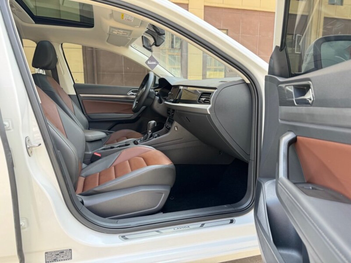 大眾 朗逸  2019款  280TSI DSG豪華版 國(guó)VI圖片
