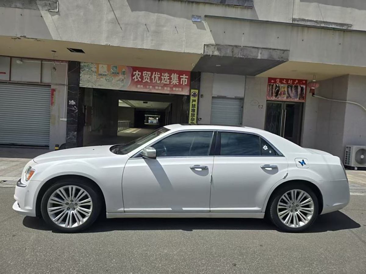 克萊斯勒 300C  2013款 3.6L 尊享版圖片