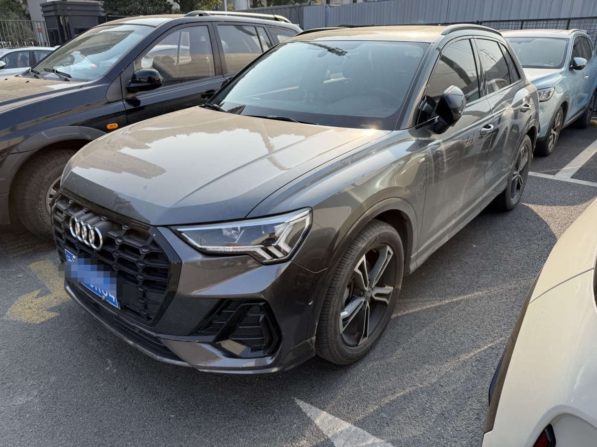 2021年11月奧迪 奧迪Q3  2022款 45 TFSI quattro 時尚動感型