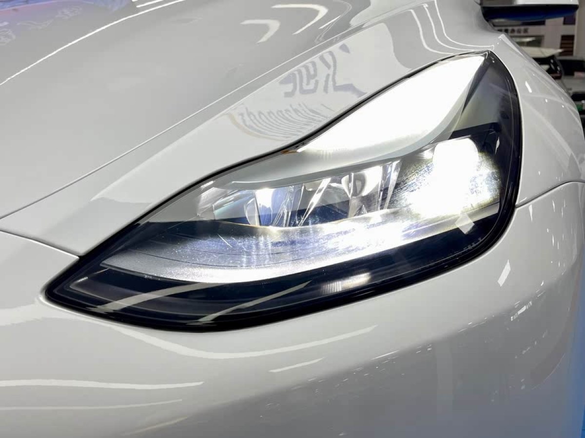 特斯拉 Model Y  2022款 改款 后輪驅(qū)動(dòng)版圖片