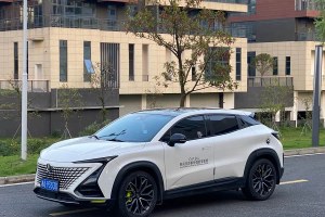 UNI-T 長安 1.5T 尊貴型