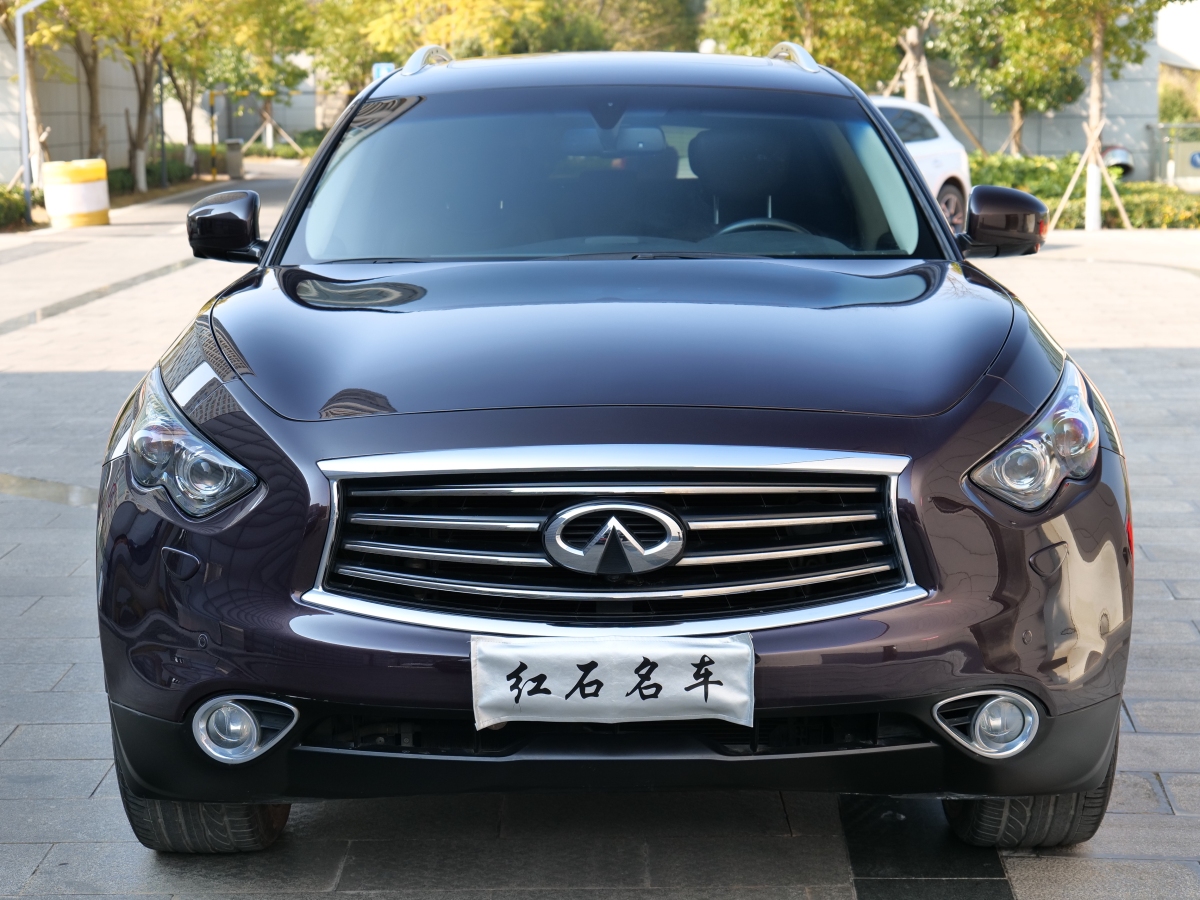 英菲尼迪 QX70  2013款 3.7L 標(biāo)準(zhǔn)版圖片