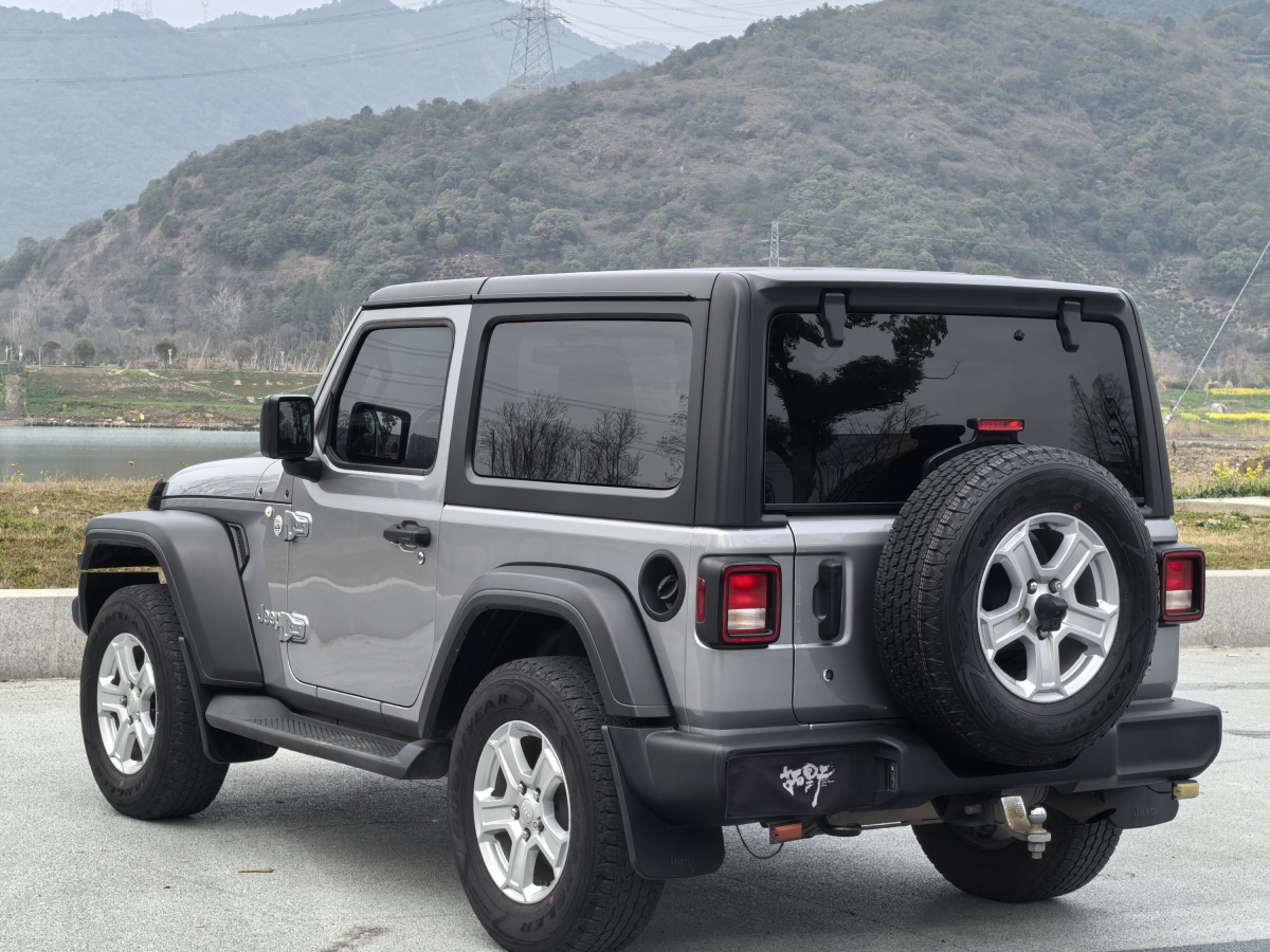 Jeep 牧馬人  2019款  2.0T Sahara 四門版圖片