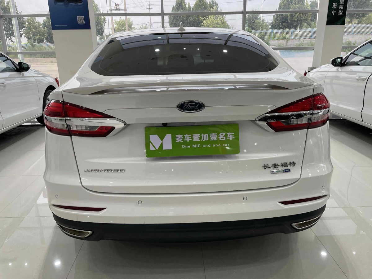 福特 蒙迪歐  2018款 EcoBoost 180 智控時(shí)尚型 國(guó)VI圖片