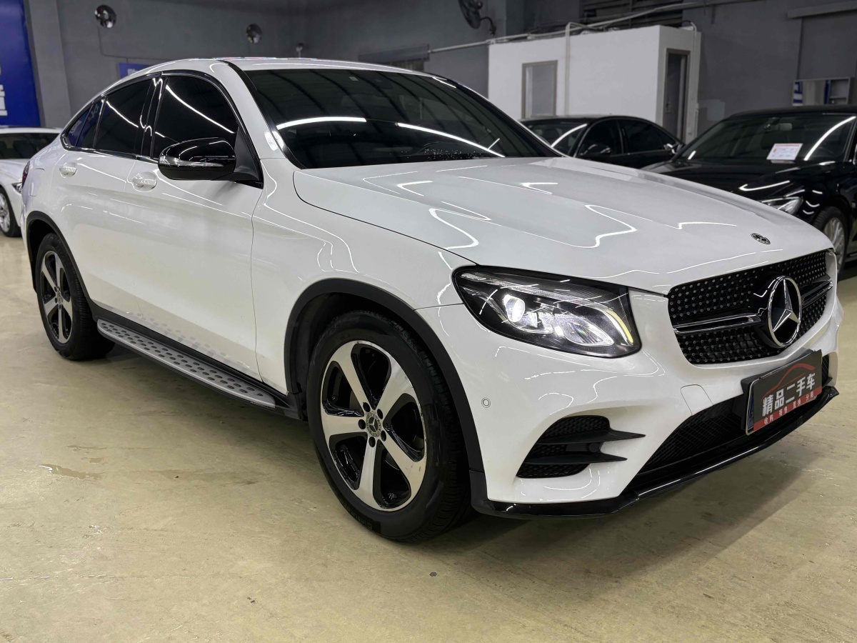 奔馳 奔馳GLC  2022款 改款 GLC 300 4MATIC 轎跑SUV圖片