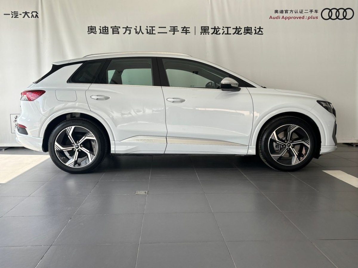 奧迪 奧迪Q4 e-tron  2023款 50 e-tron quattro 創(chuàng)境版圖片