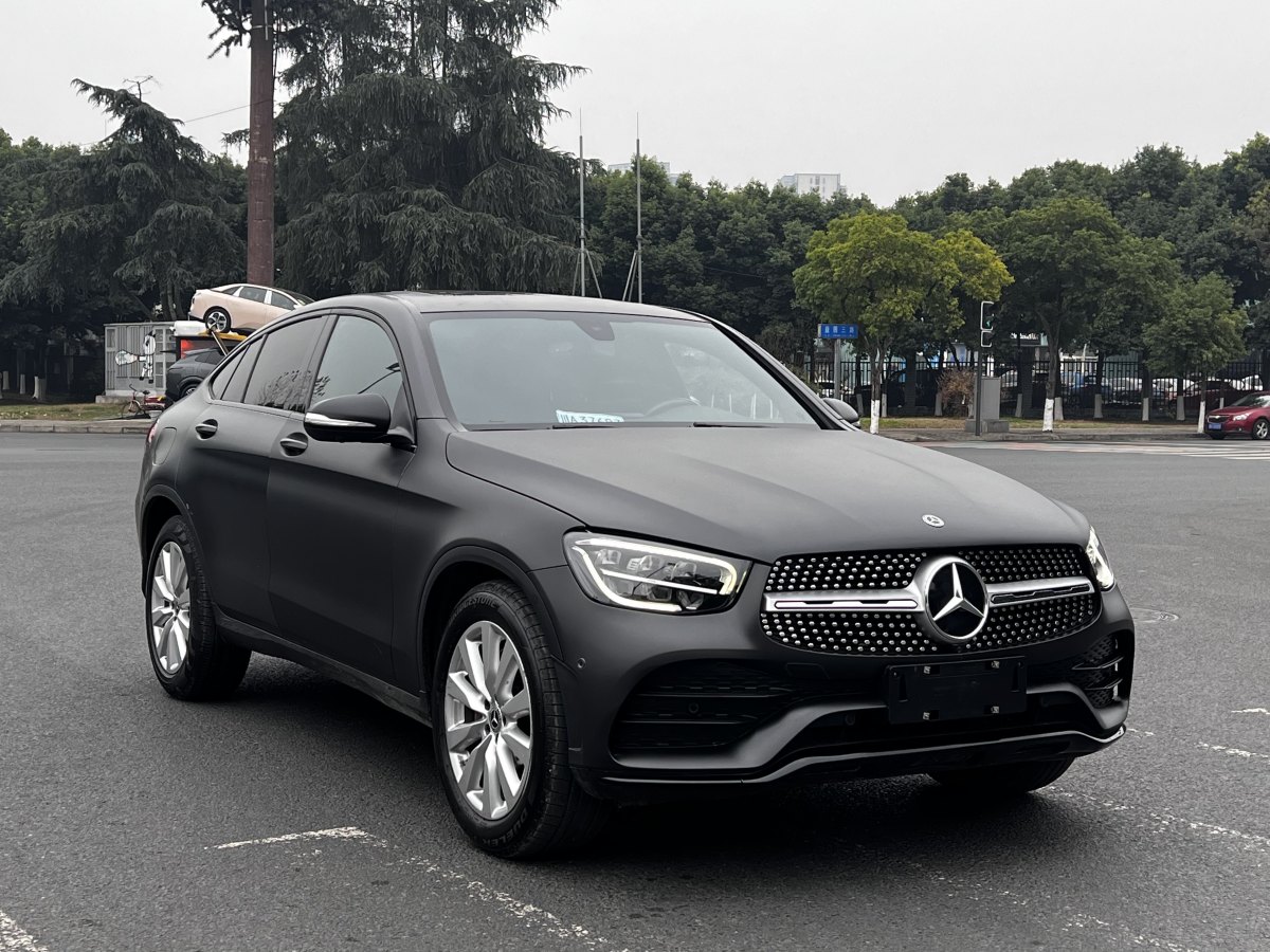 奔馳 奔馳GLC  2022款 改款 GLC 260 4MATIC 轎跑SUV圖片