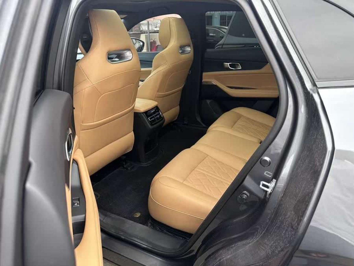 長安 長安UNI-K  2021款 2.0T 尊貴型圖片