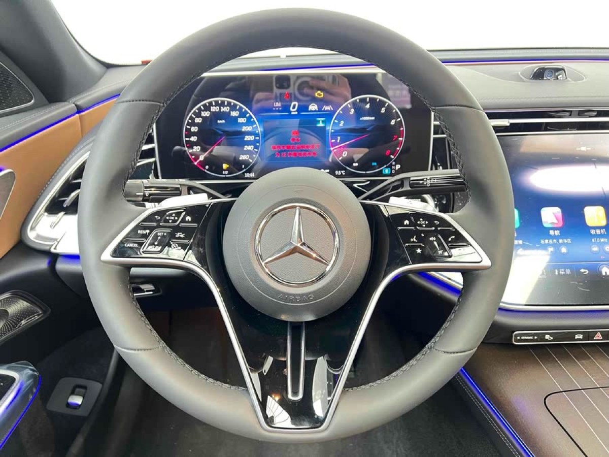 奔馳 奔馳E級  2025款 改款 E 300 L 豪華型圖片