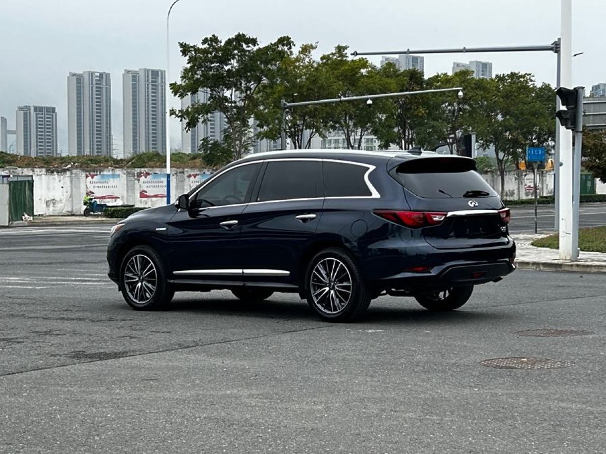 英菲尼迪 QX60  2020款 2.5 S/C Hybrid 兩驅(qū)卓越版 國VI圖片