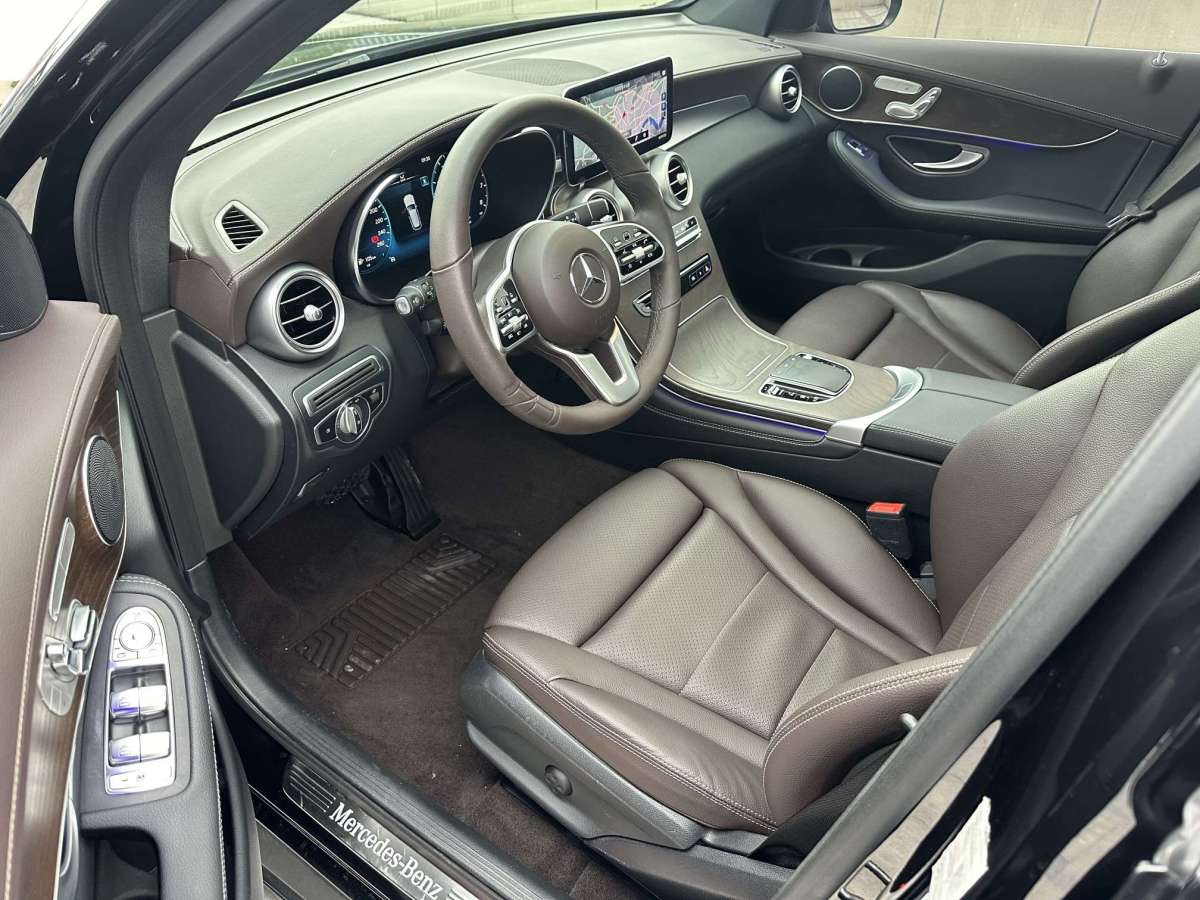 2021年6月奔馳 奔馳GLC  2021款 GLC 260 L 4MATIC 豪華型