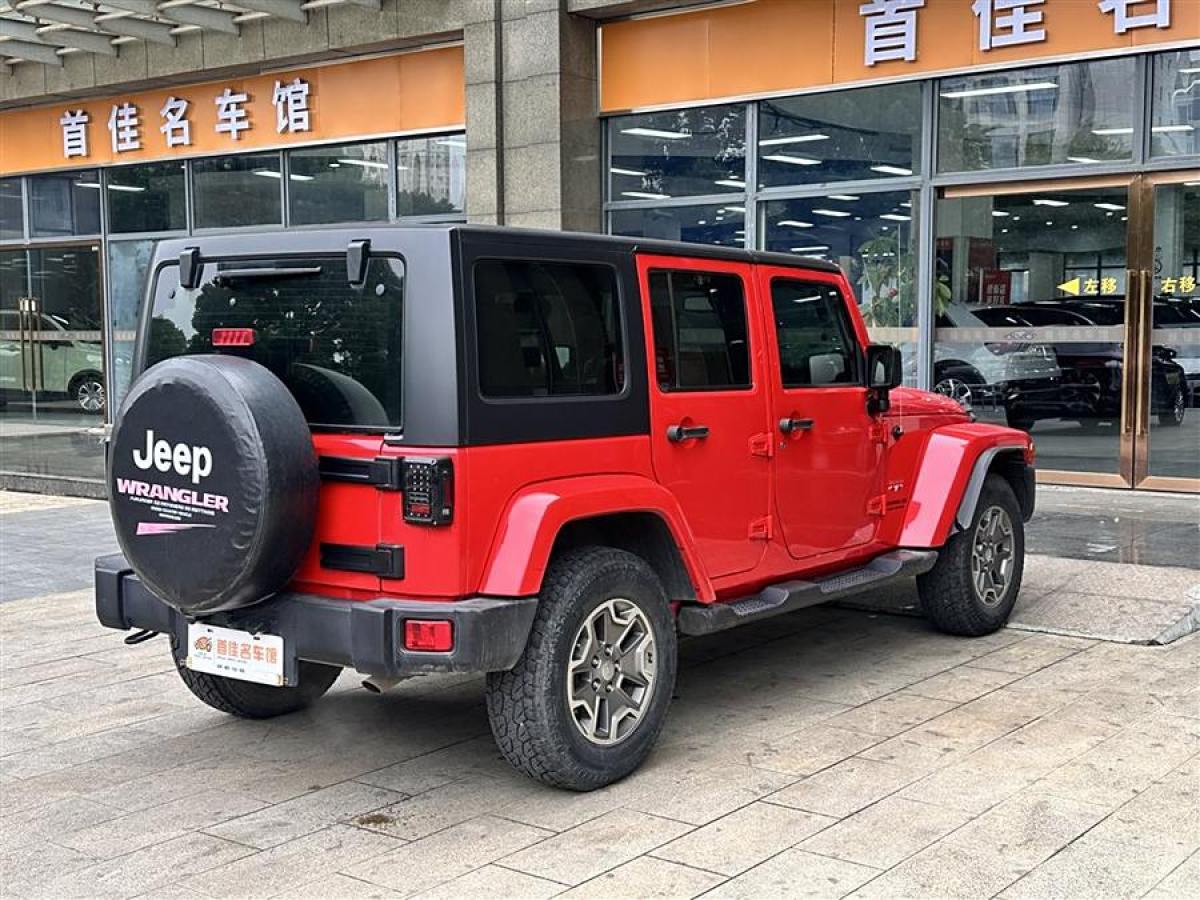 Jeep 牧馬人  2015款 3.0L Sahara 四門舒享版圖片