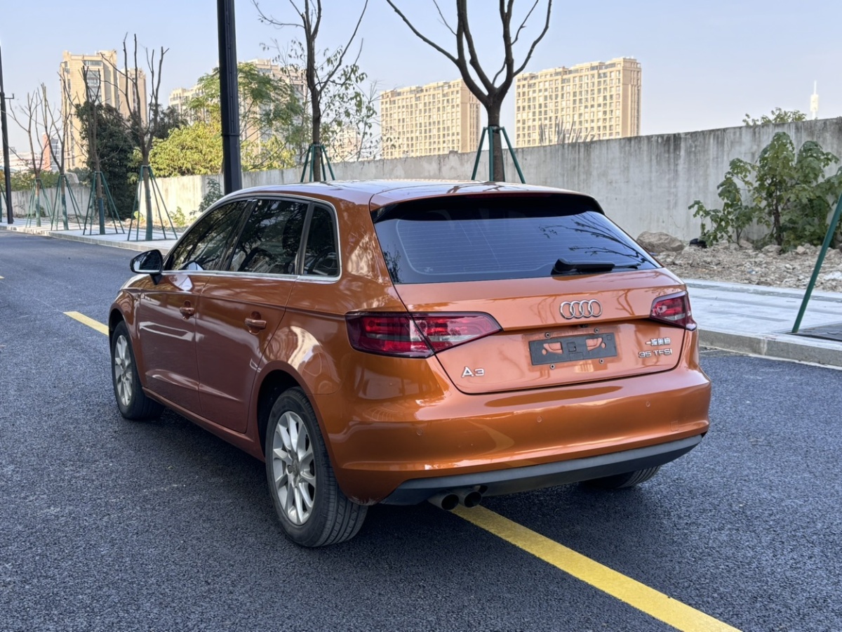 奧迪 奧迪A3  2014款 Sportback 35 TFSI 自動時尚型圖片