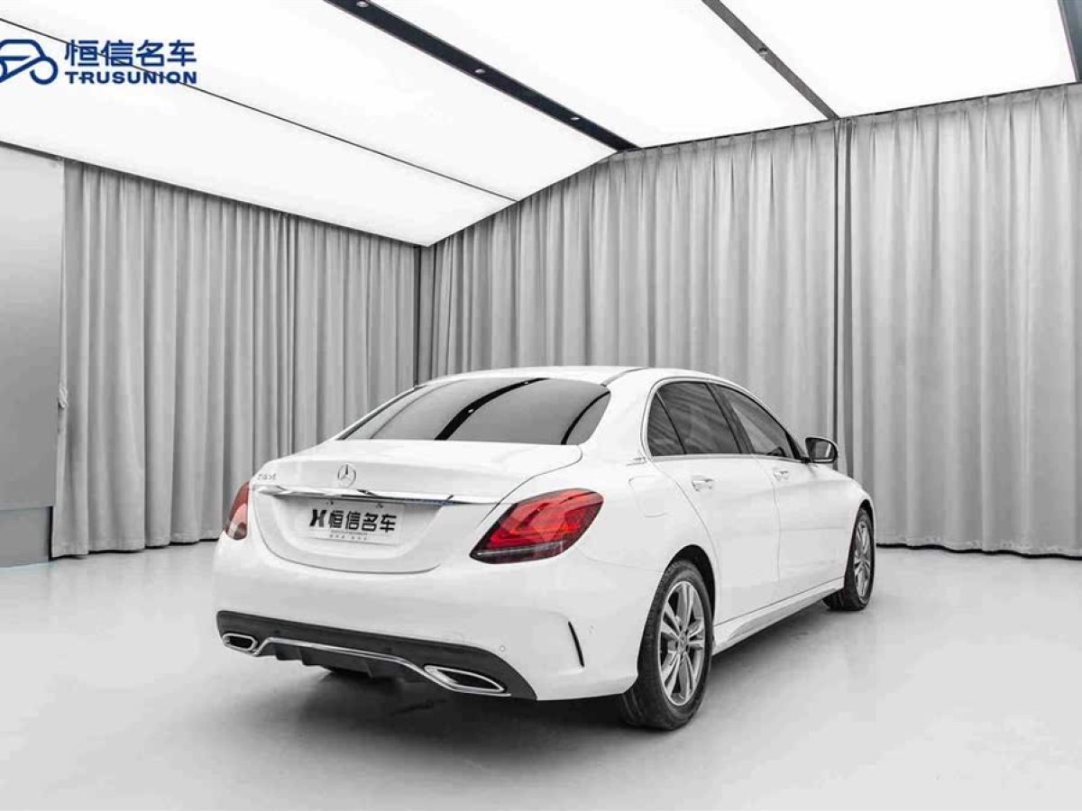 奔馳 奔馳C級  2019款 C 180 L 時尚型運動版圖片