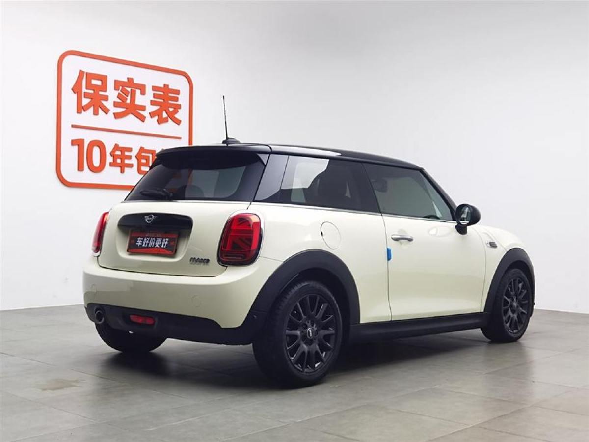 MINI COUNTRYMAN  2018款 1.5T COOPER 經(jīng)典派圖片