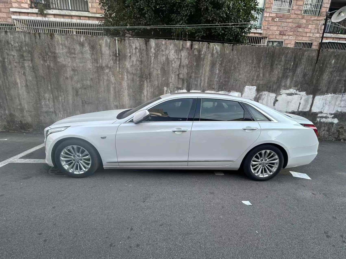 凱迪拉克 CT6  2017款 28T 精英型圖片