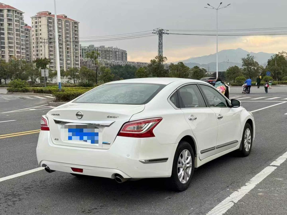 日產(chǎn) 天籟  2015款 2.0L XE-Sporty歐冠運動版圖片