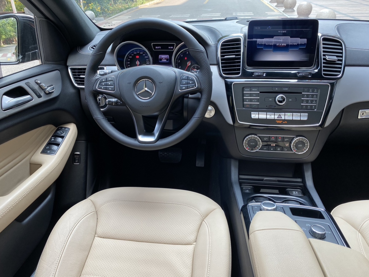 奔驰 奔驰GLE轿跑  2018款 GLE 320 4MATIC 轿跑SUV图片