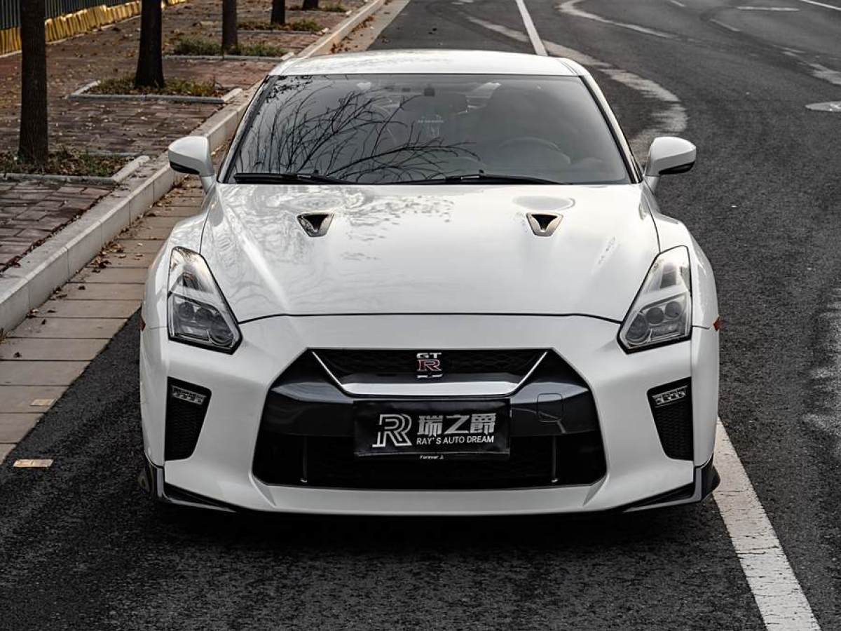 日產(chǎn) GT-R  2012款 3.8T Premium Edition圖片