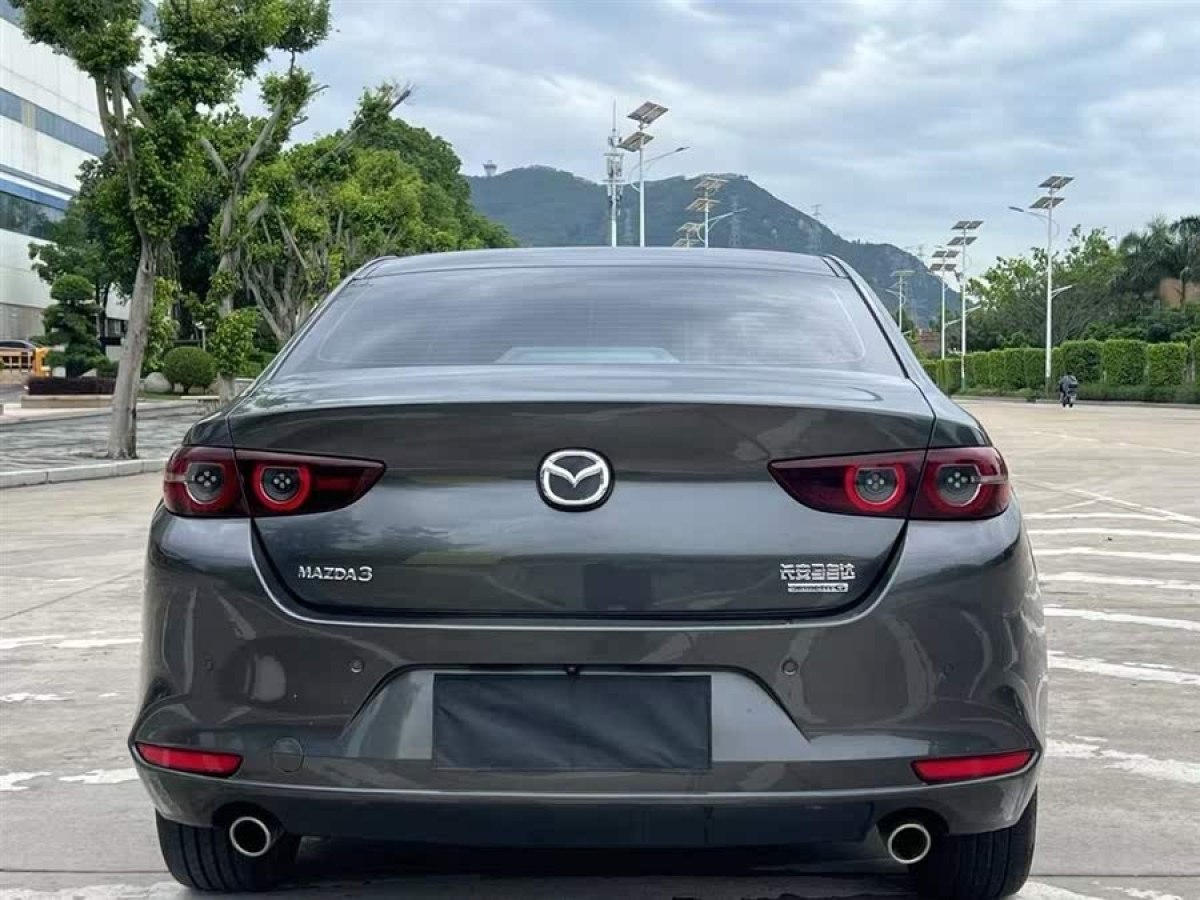 馬自達(dá) 馬自達(dá)3 Axela昂克賽拉  2021款 2.0L 自動質(zhì)炫版圖片