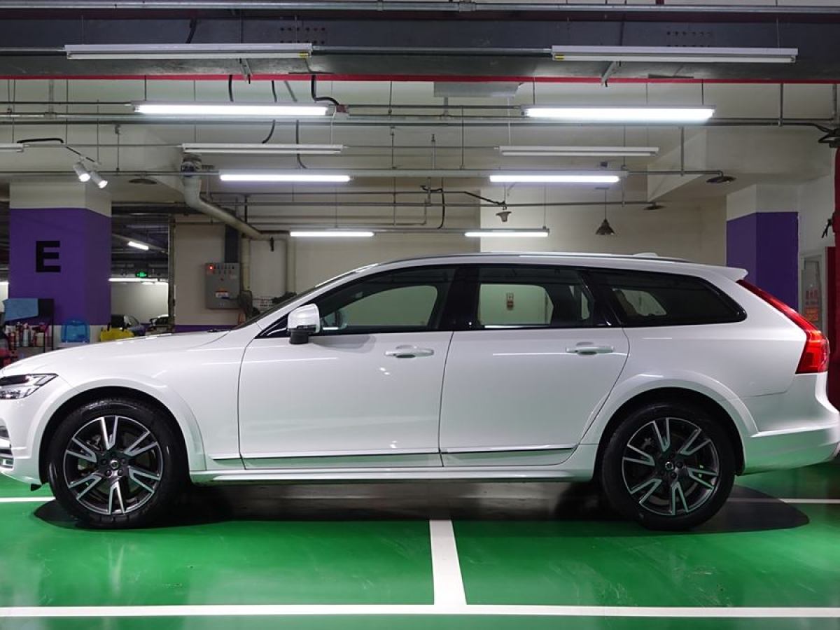 沃爾沃 V90  2020款 改款 Cross Country T5 AWD 智遠(yuǎn)版圖片