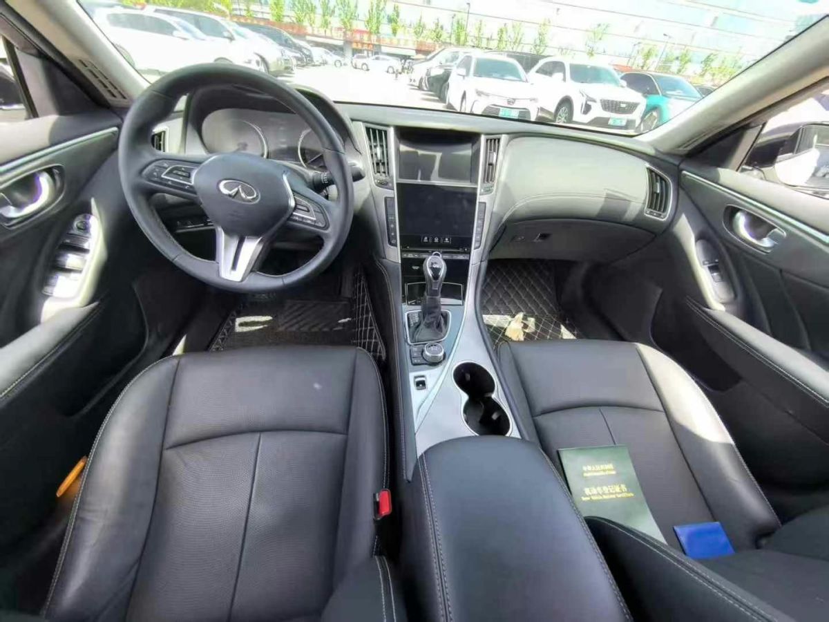英菲尼迪 Q50L  2020款 2.0T 30周年限量版圖片