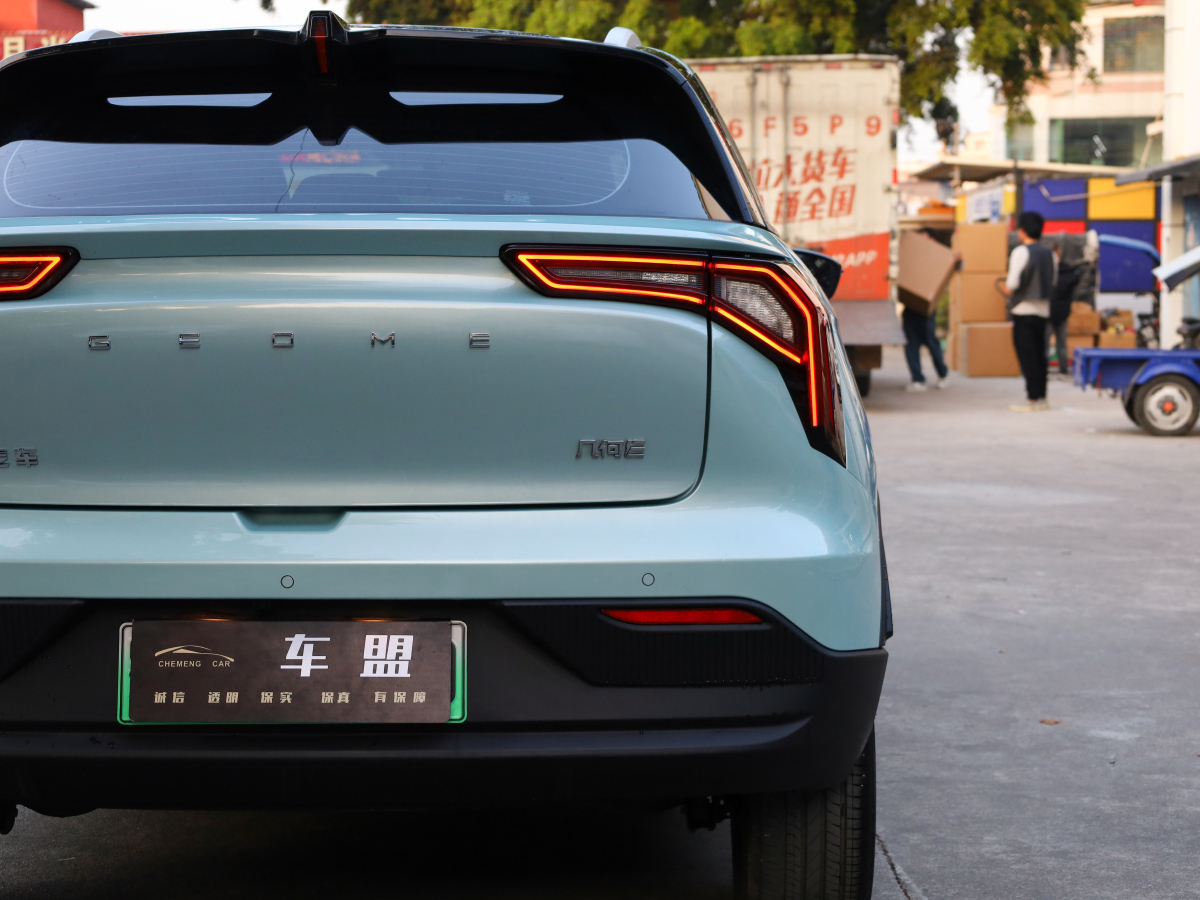 幾何 幾何E  2024款 401KM 螢光圖片