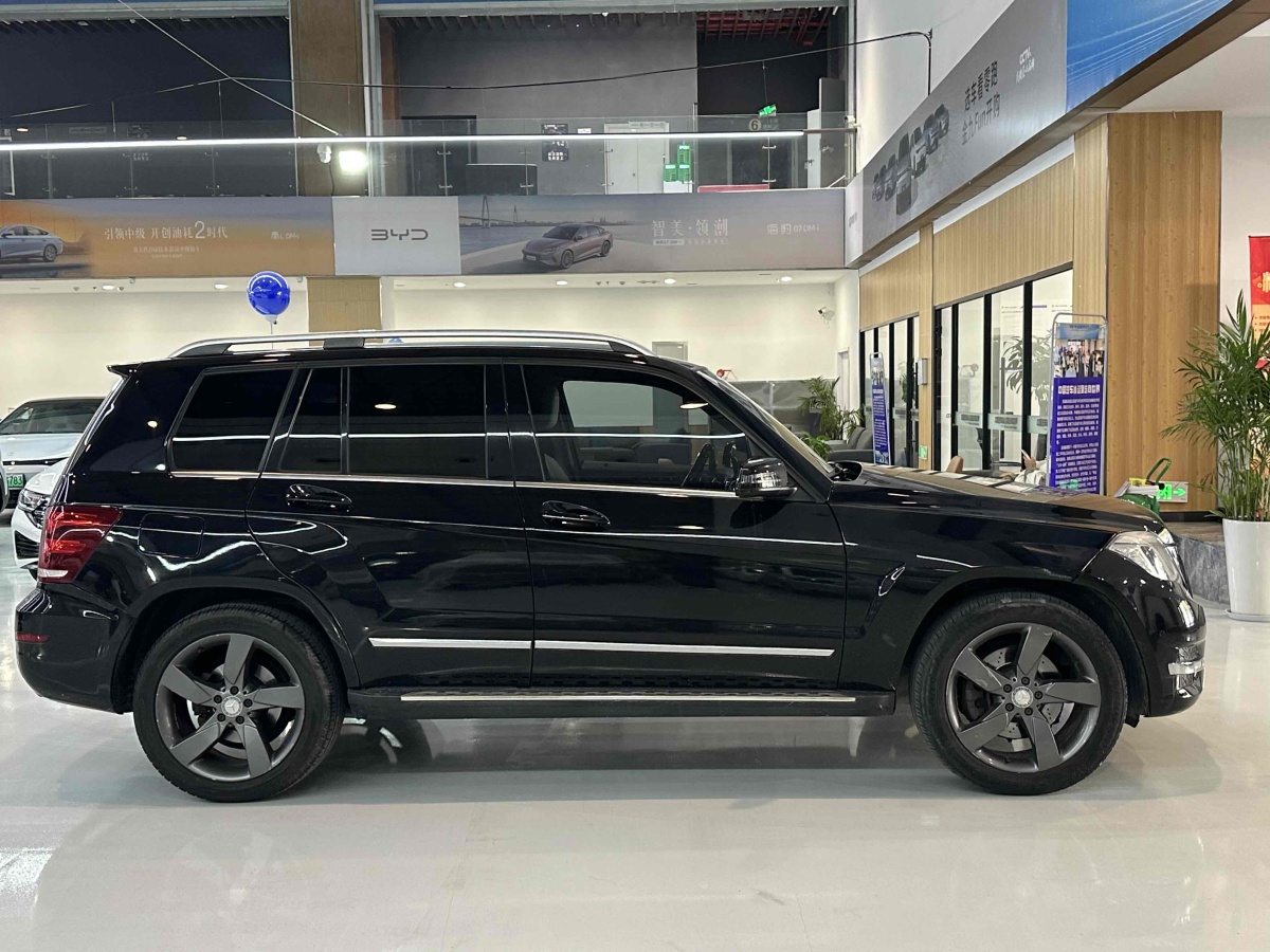 奔馳 奔馳GLK級  2013款 改款 GLK 300 4MATIC 時尚型圖片