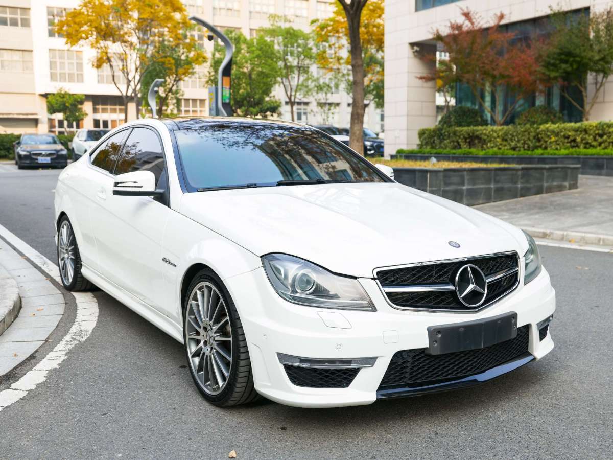 奔馳 奔馳C級AMG  2012款 AMG C 63 高性能版圖片