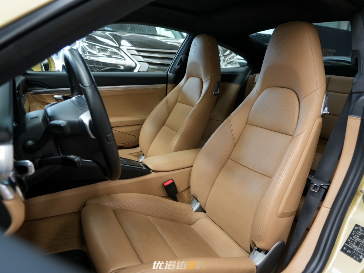 2014年02月保时捷 911  2013款 Carrera 4 3.4L