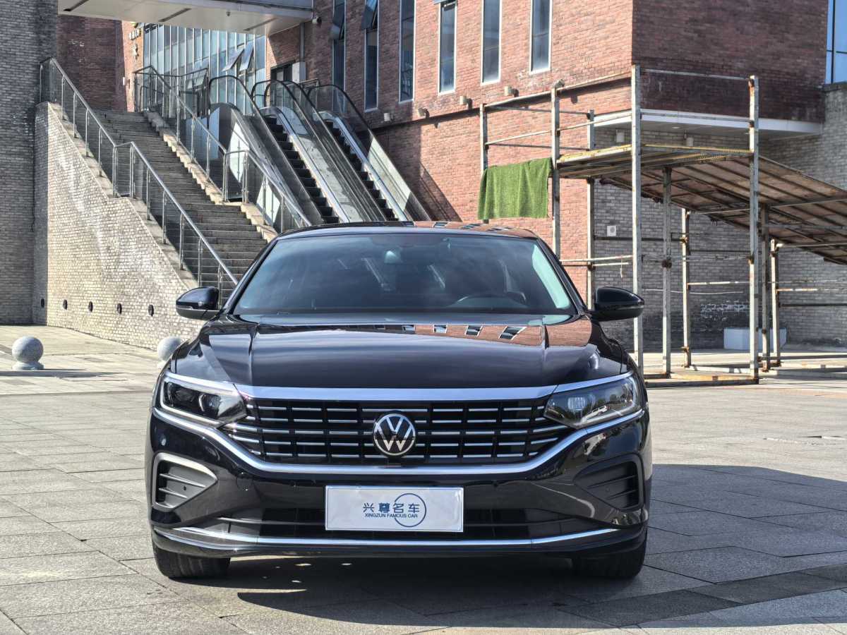 大眾 帕薩特  2023款 改款 380TSI 豪華版圖片