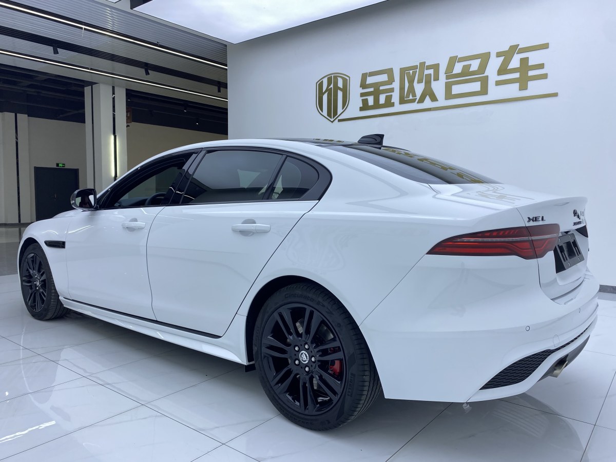 捷豹 XEL  2024款 2.0T 250PS R-DYNAMIC S耀黑運(yùn)動(dòng)版圖片