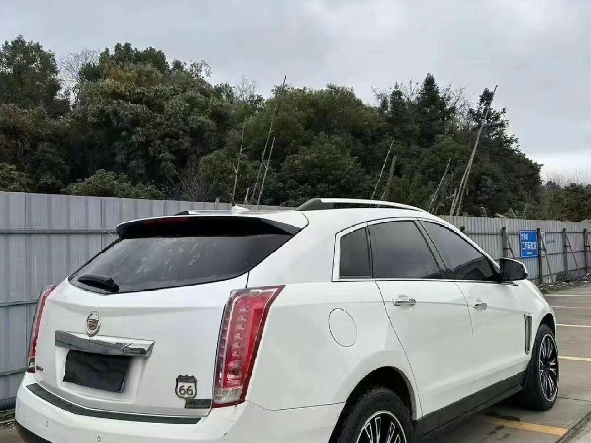 凱迪拉克 SRX  2013款 3.0L 豪華型圖片