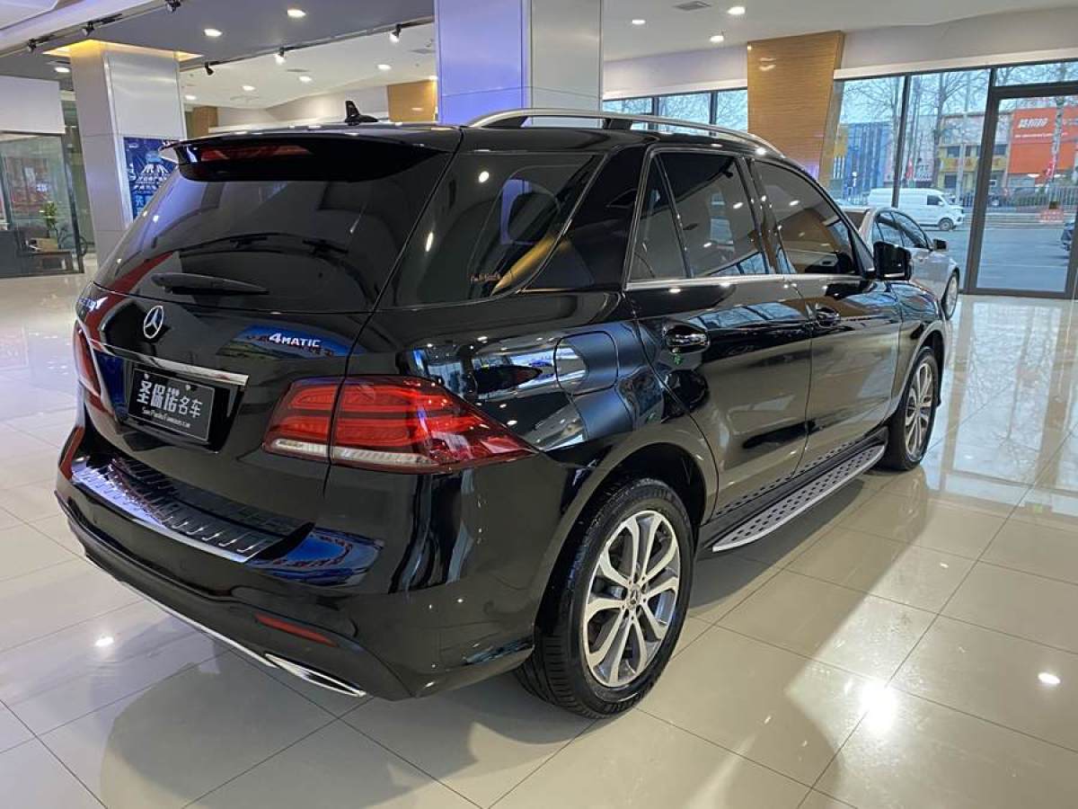 奔馳 奔馳GLE  2018款 GLE 320 4MATIC 動感型臻藏版圖片