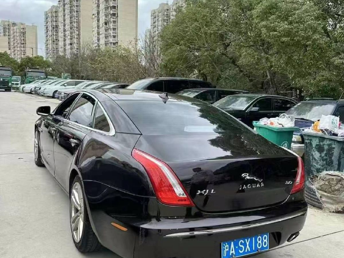 捷豹 XJ  2013款 XJL 3.0 SC 全景商務(wù)版圖片