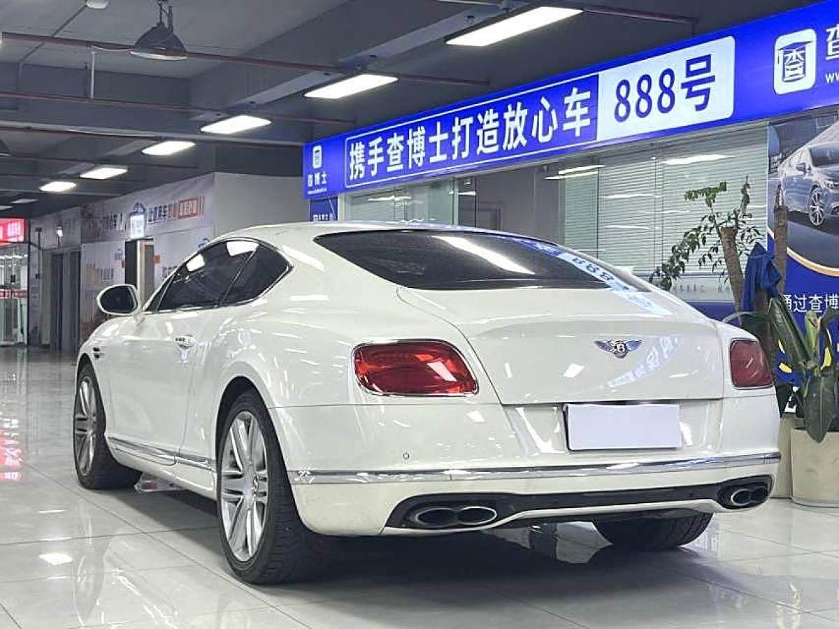 賓利 歐陸  2017款 4.0T GT V8 標(biāo)準(zhǔn)版圖片