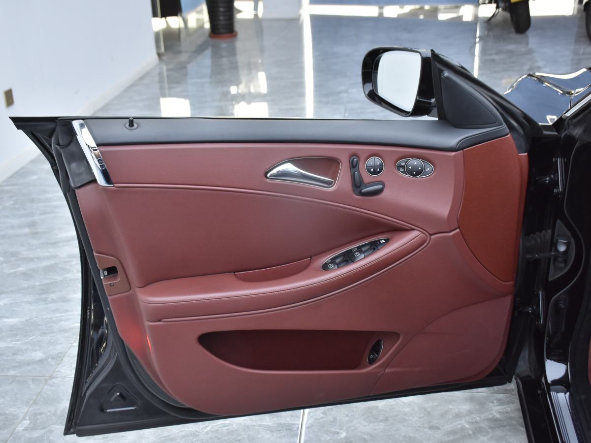 奔驰 奔驰CLS级  2023款 改款 CLS 300 动感型图片