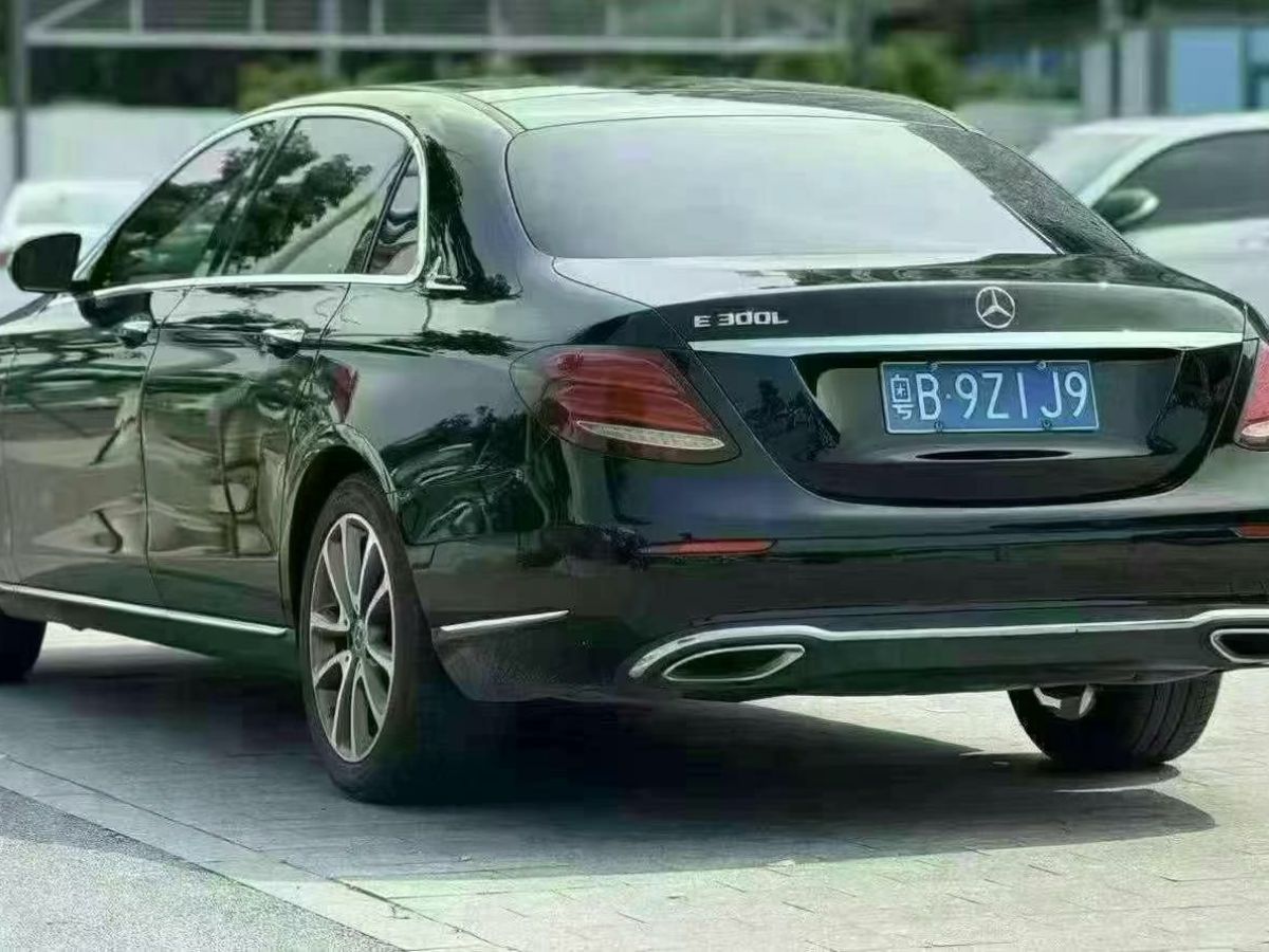 奔馳 奔馳E級(jí)  2020款 E 350 L 運(yùn)動(dòng)型 4MATIC圖片
