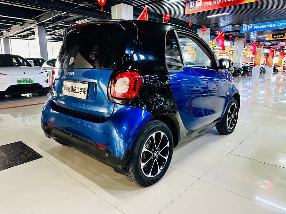 smart fortwo  2015款 1.0L 52千瓦硬頂激情版圖片