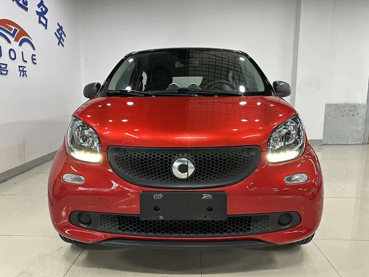 smart forfour  2016款 1.0L 52千瓦靈動(dòng)版圖片