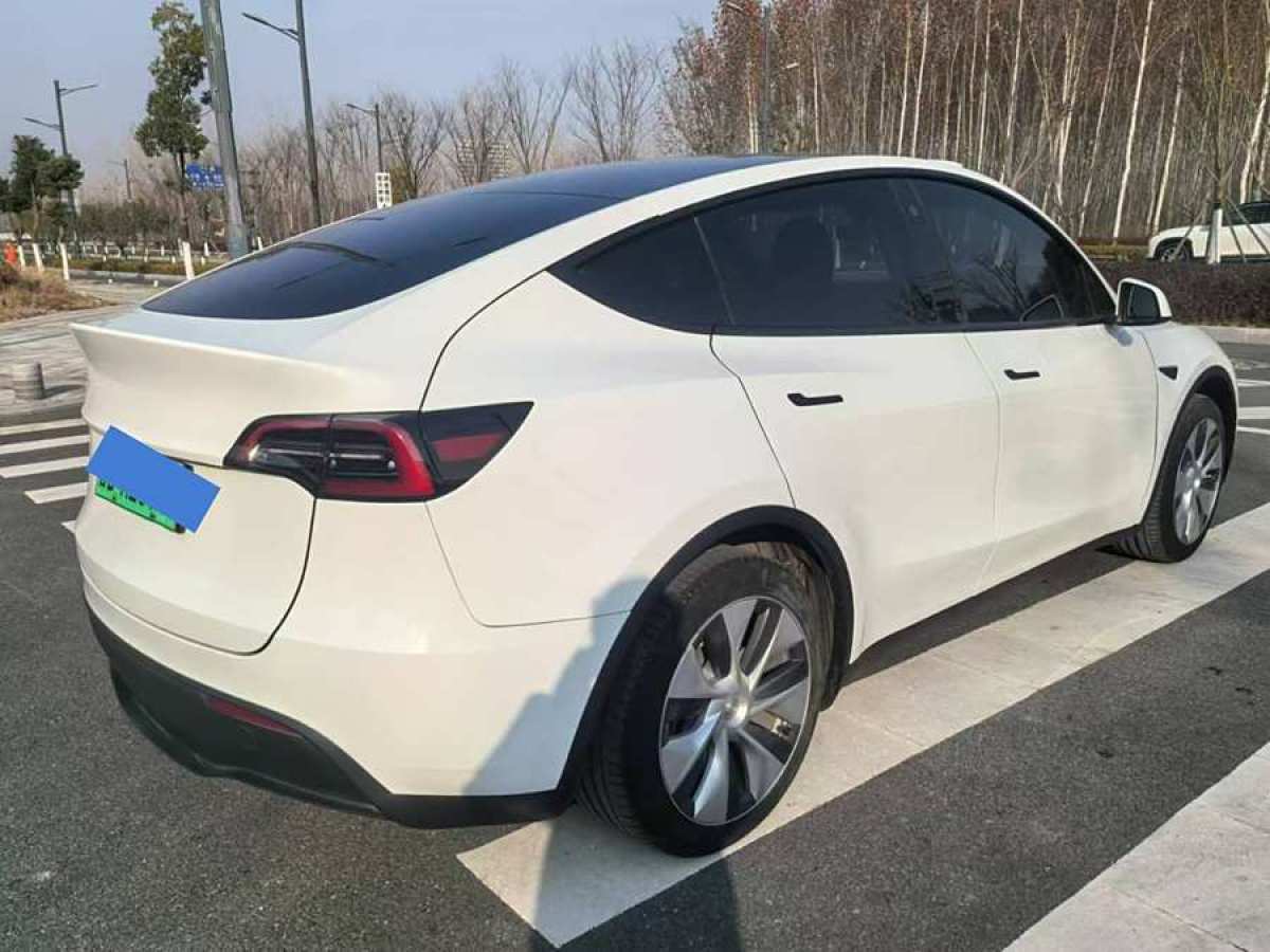 特斯拉 Model Y  2022款 改款 后輪驅(qū)動(dòng)版圖片