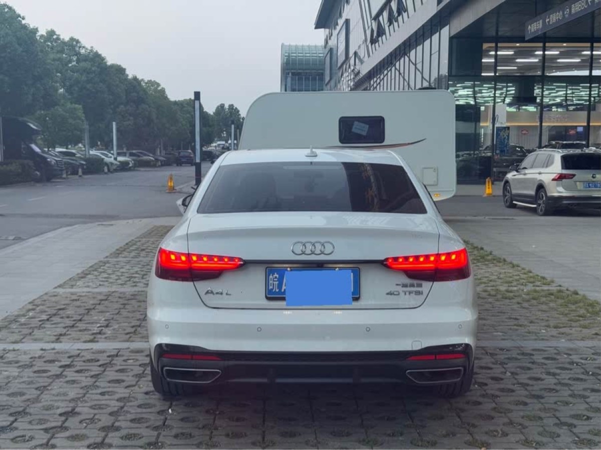 奧迪 奧迪A4L  2020款 40 TFSI 豪華動(dòng)感型圖片