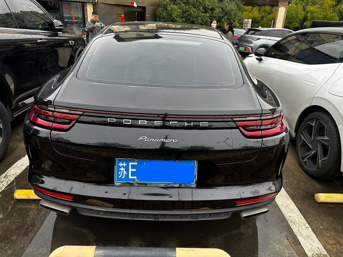 2018年8月保時(shí)捷 Panamera  2017款 Panamera 行政加長(zhǎng)版 3.0T