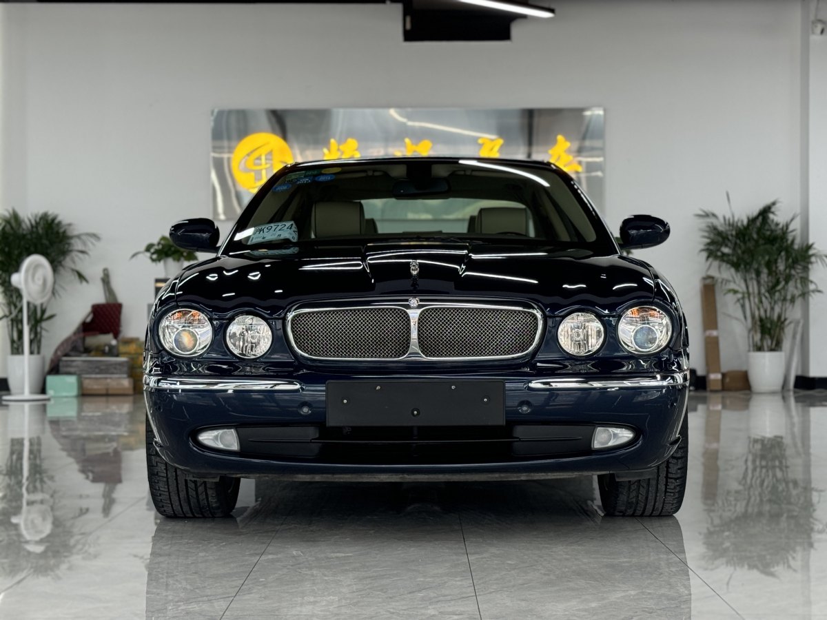 2007年5月捷豹 XJ  2007款 XJ6L 3.0皇家加長(zhǎng)版