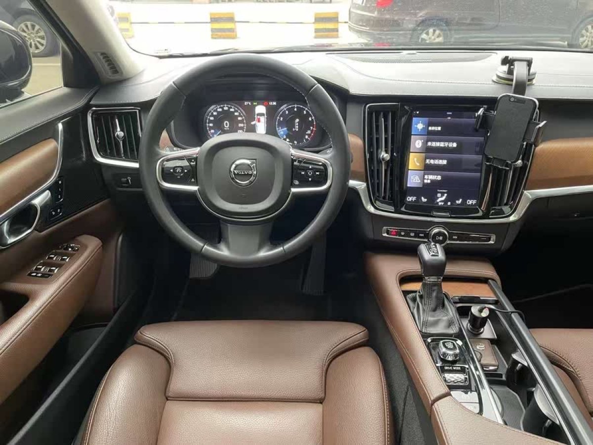 沃爾沃 S90  2020款 改款 T5 智遠(yuǎn)豪華版圖片