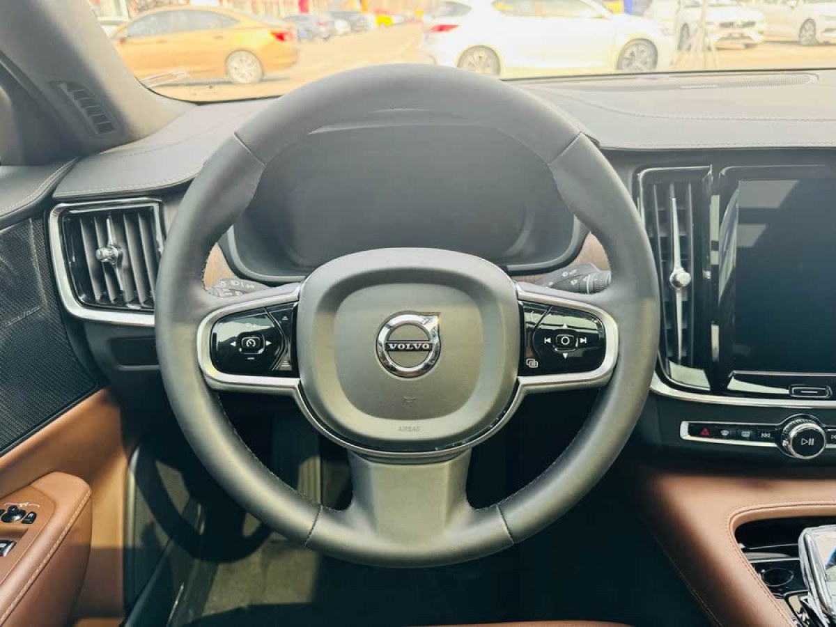 沃爾沃 S90  2024款 B5 智遠豪華版圖片