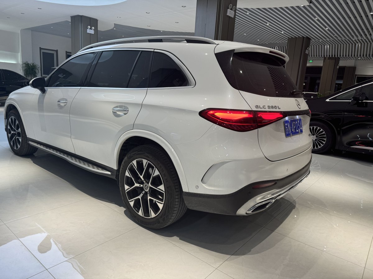 奔馳 奔馳GLC  2023款 改款 GLC 260 L 4MATIC 豪華型 5座圖片