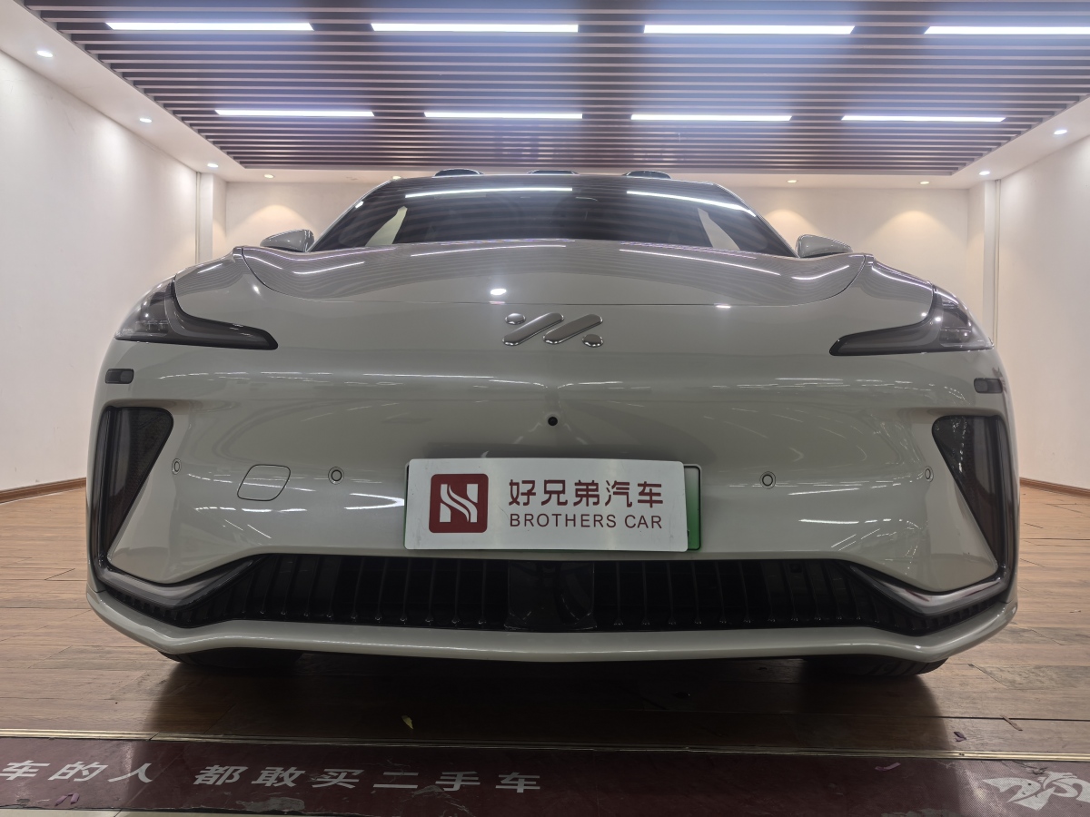 智己 智己LS7  2023款 100kWh Pro四驅(qū)版圖片